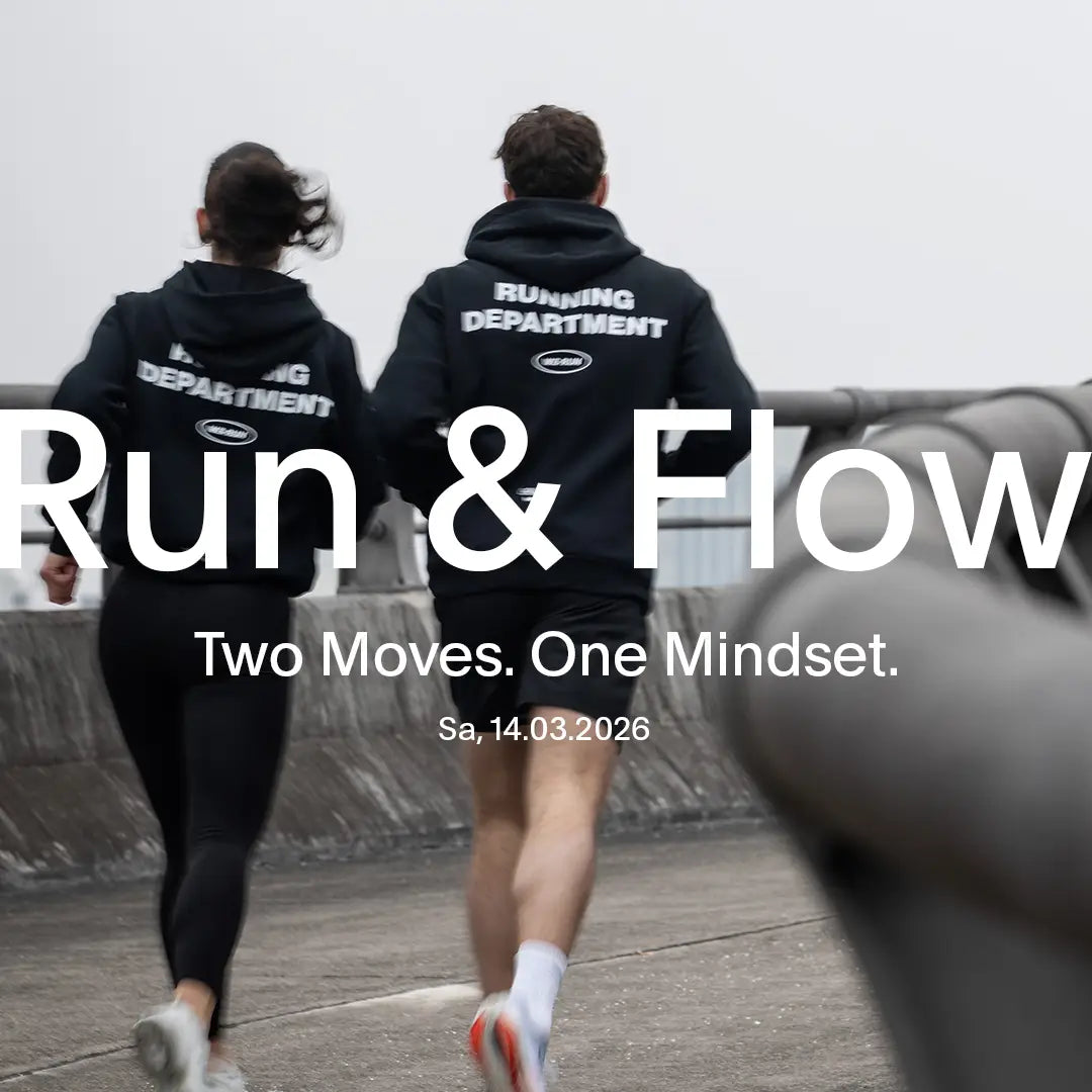WE•TRST Run & Flow Event-Ticket mit Läufern in schwarzer Streetwear und Running Department Kapuzenpullovern.